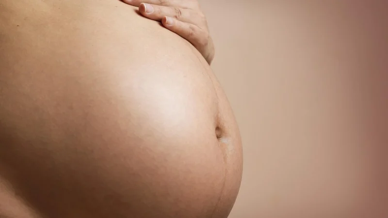 Jak rozpoznac saczace sie wody: objawy, testy i kiedy na izbę przyjęć